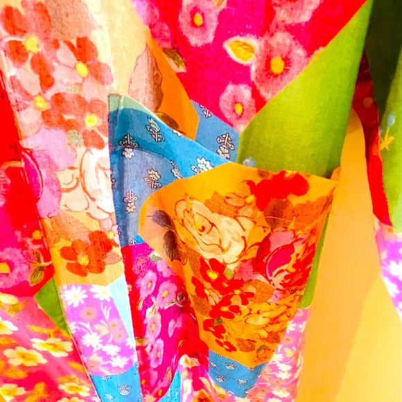 SPELL ..Freda Robe . NWT. Gorgeous Piece to add to your collection. Size S/M. - Picture 5 of 12